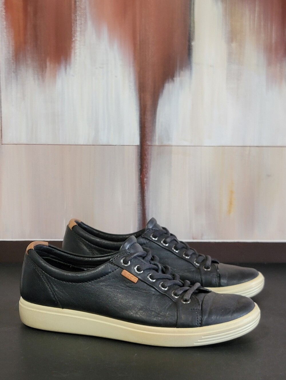 ECCO Leather Lace-Up Sneaker Rubber Sole Round Toe EU 38 US 7 Womens
